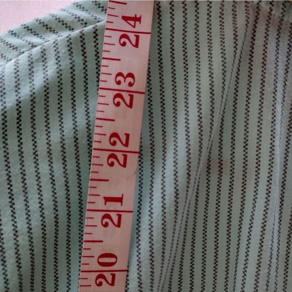 Weekends shirt  - Picture 9 of 10